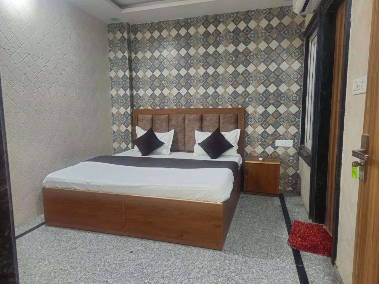 Standard Clean AC Room Vrindavan Hotel